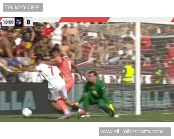 西甲引入VAR后首次开场12分钟内两次更改主裁判罚引发热议